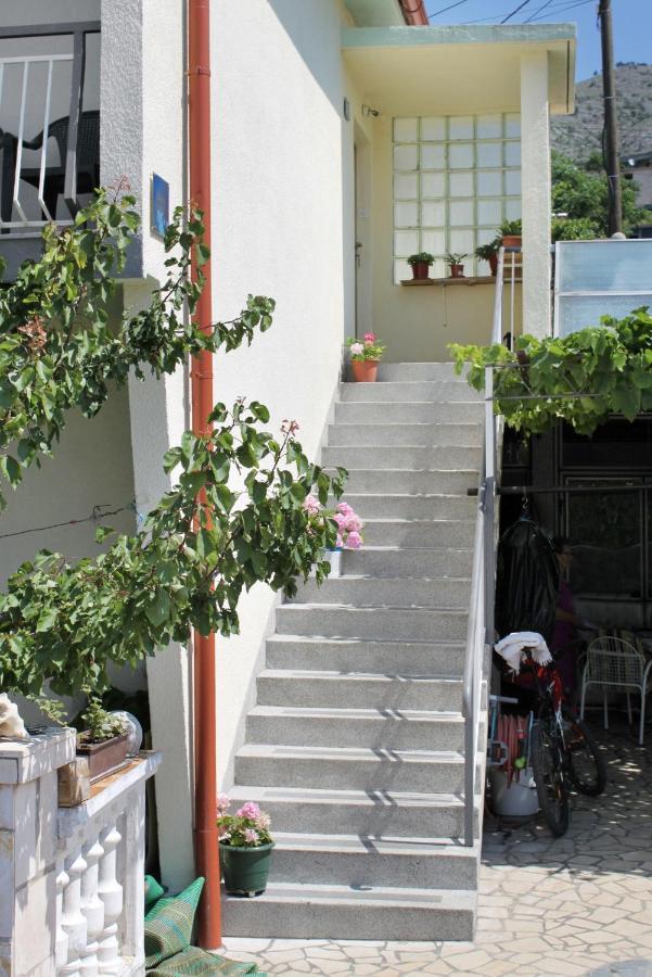 Apartments With A Parking Space Senj - 5572 Exterior photo
