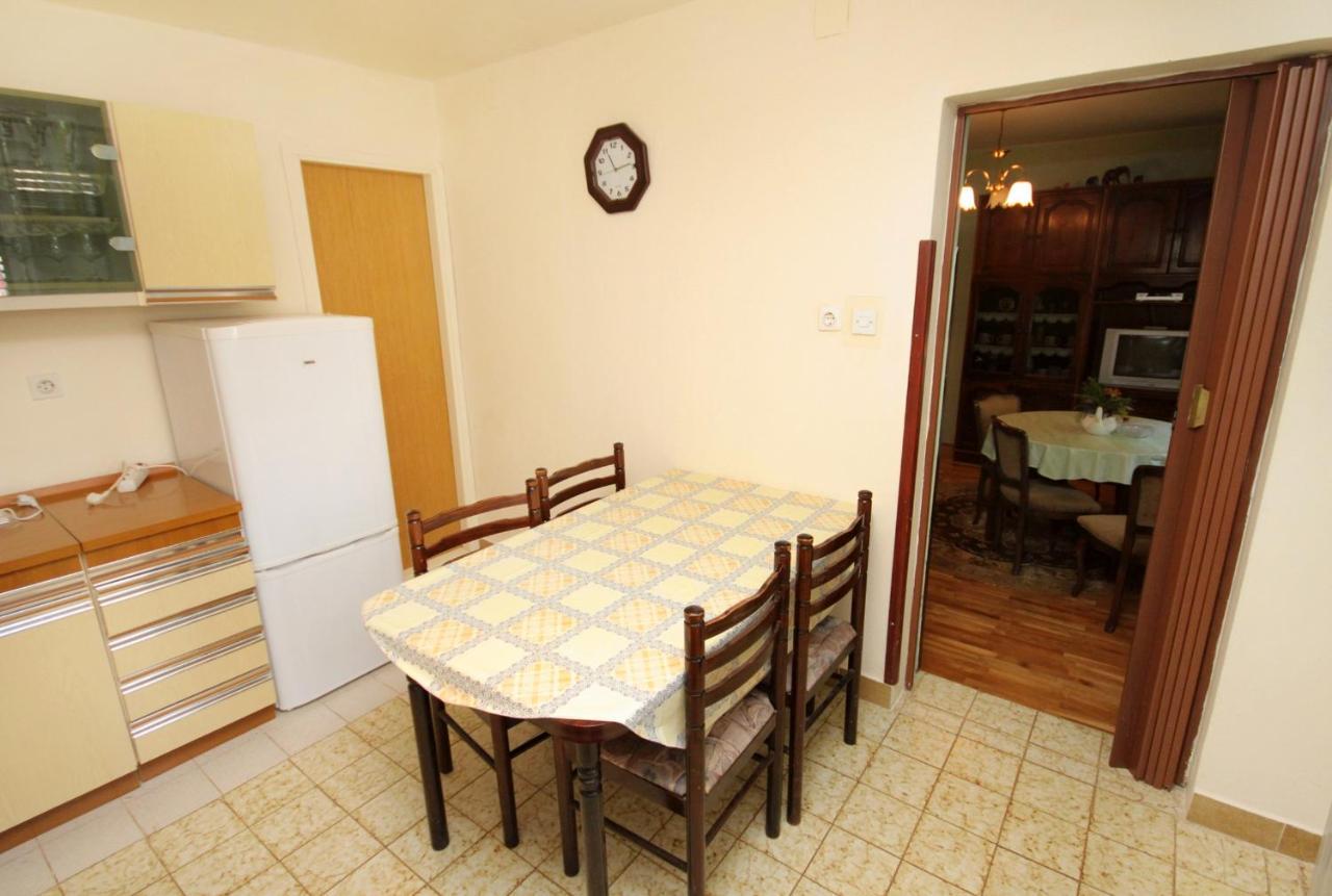Apartments With A Parking Space Senj - 5572 Exterior photo